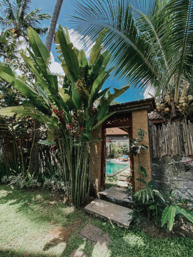 Sarini Villas Blahbatu Extérieur photo
