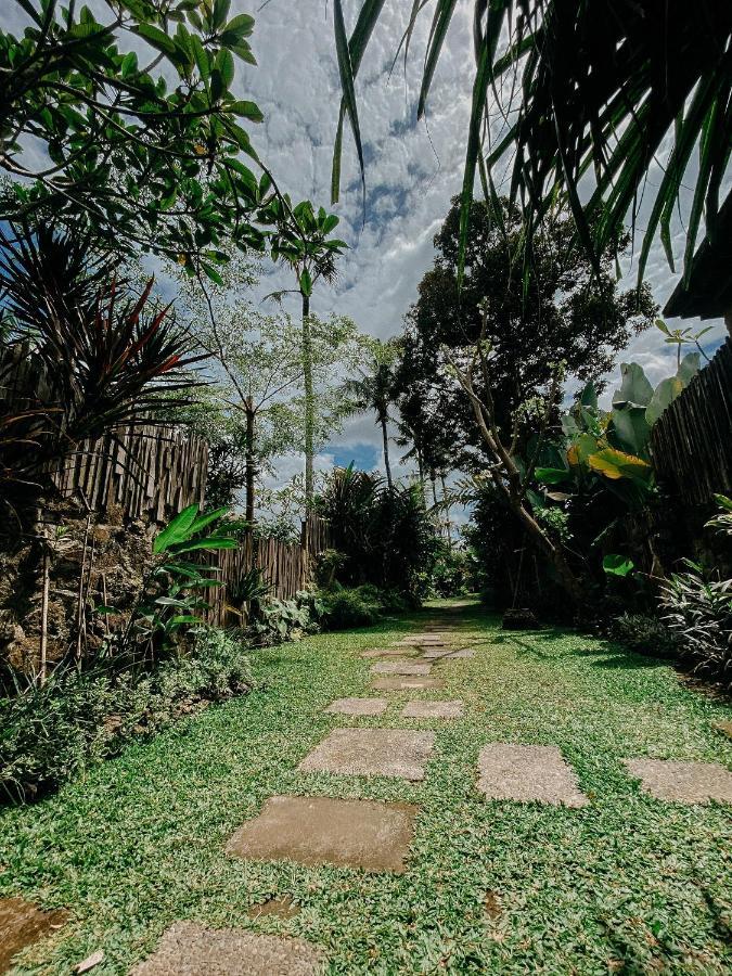 Sarini Villas Blahbatu Extérieur photo