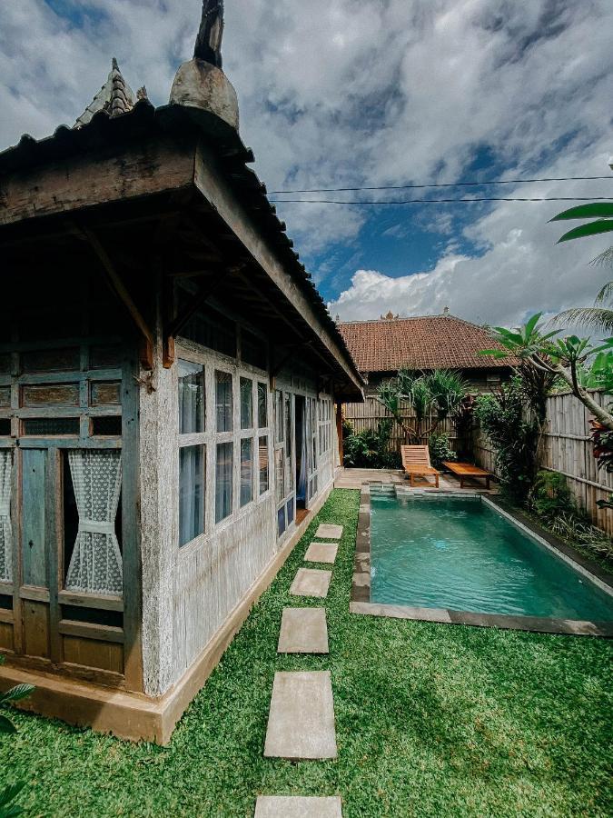 Sarini Villas Blahbatu Extérieur photo