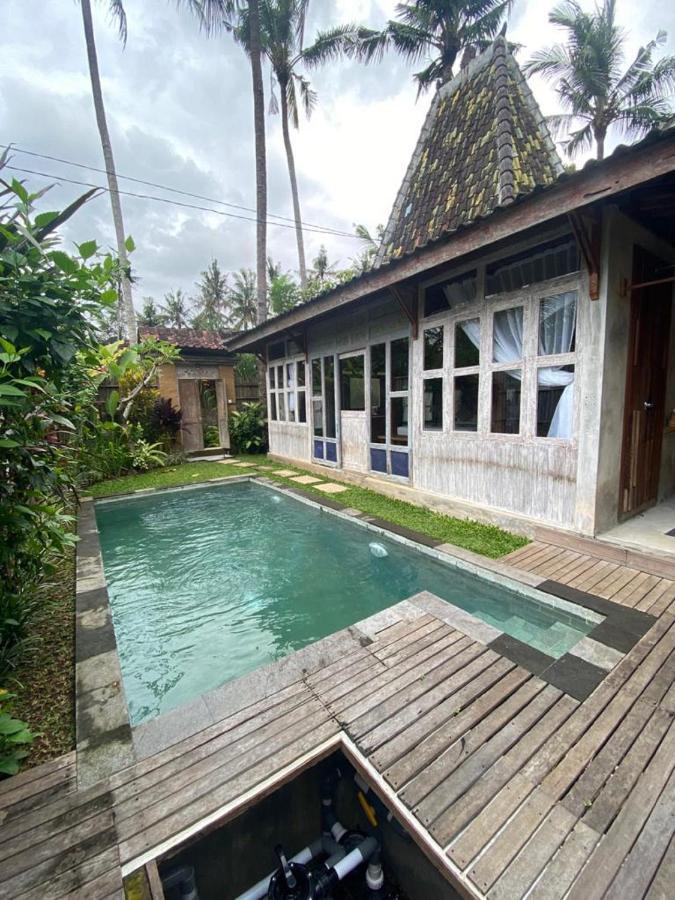 Sarini Villas Blahbatu Extérieur photo