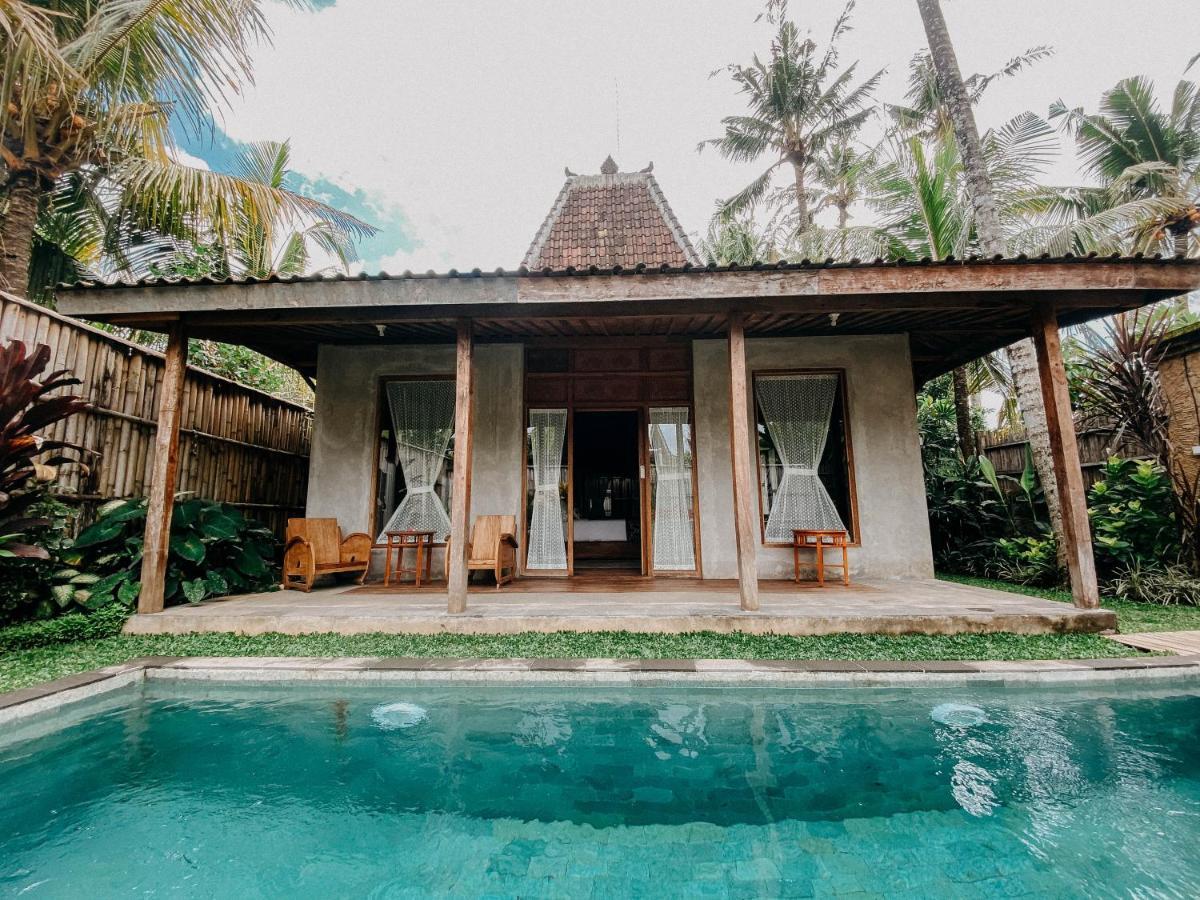 Sarini Villas Blahbatu Extérieur photo