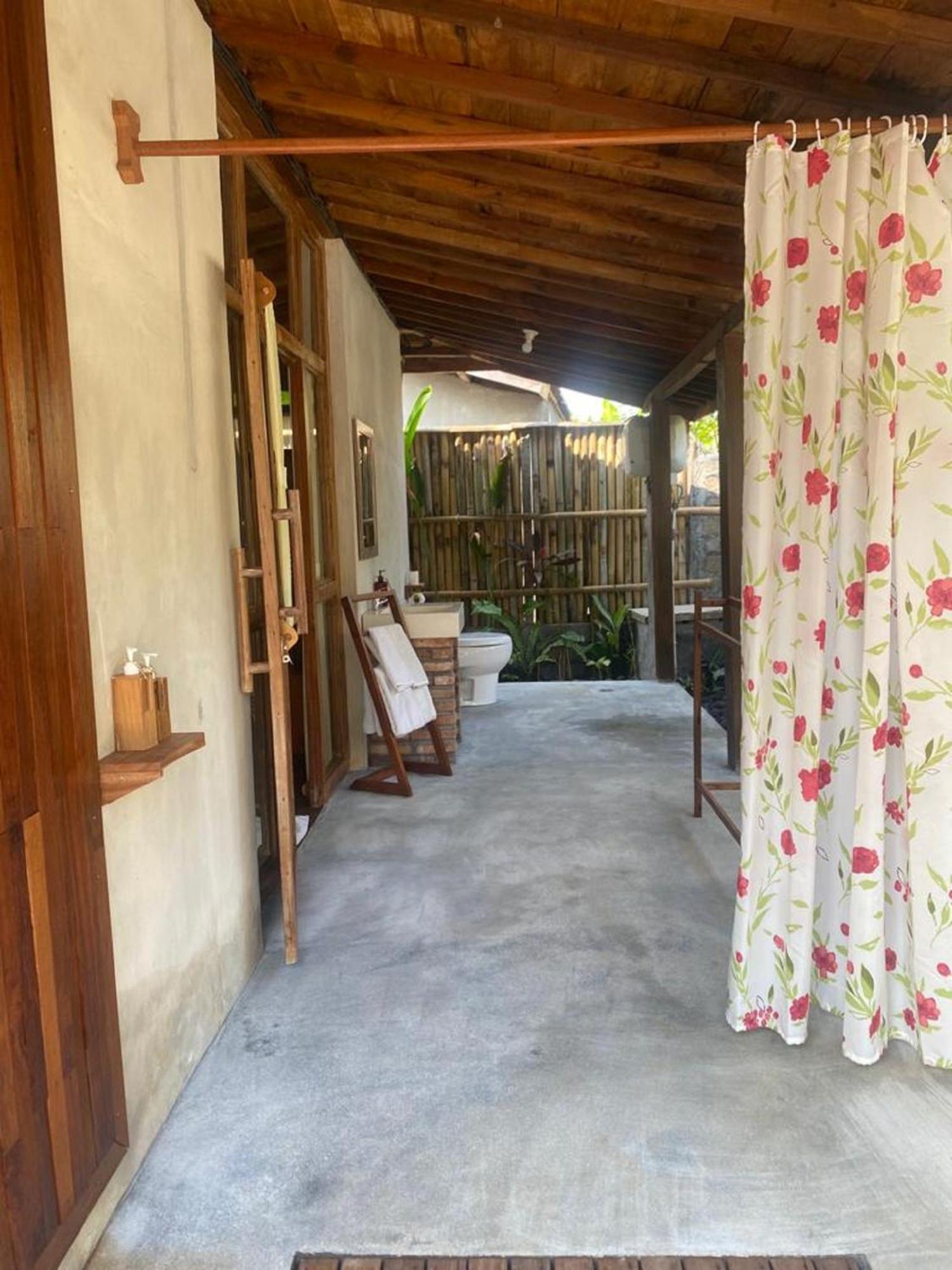 Sarini Villas Blahbatu Extérieur photo