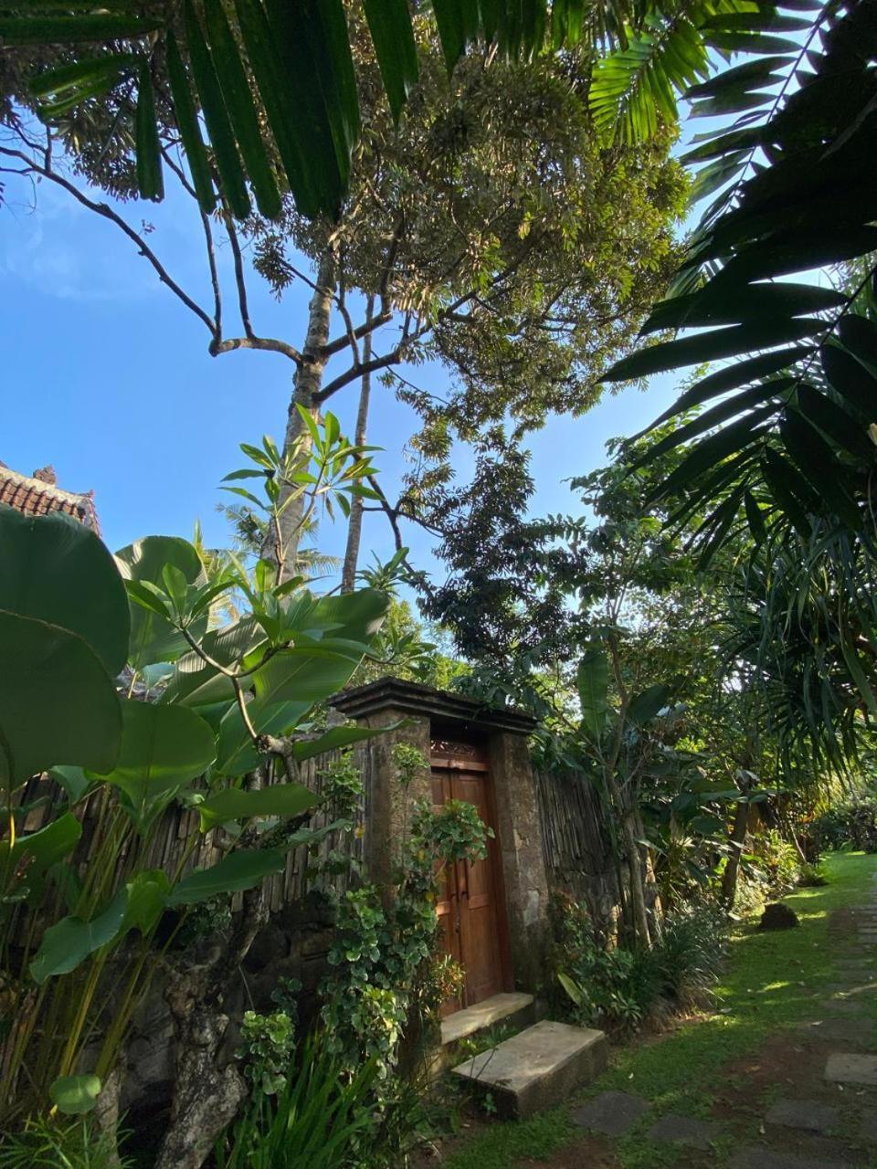 Sarini Villas Blahbatu Extérieur photo